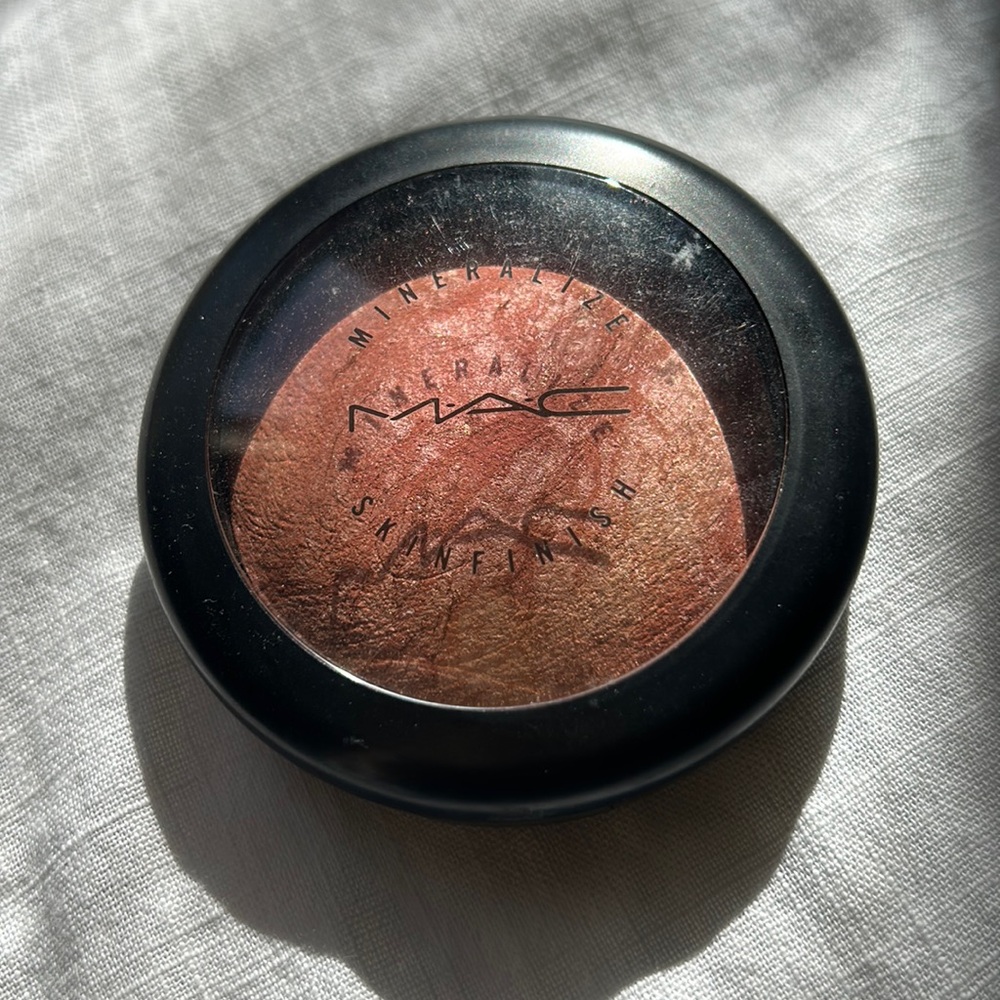MAC Mineralize Skinfinish in STEREO ROSE